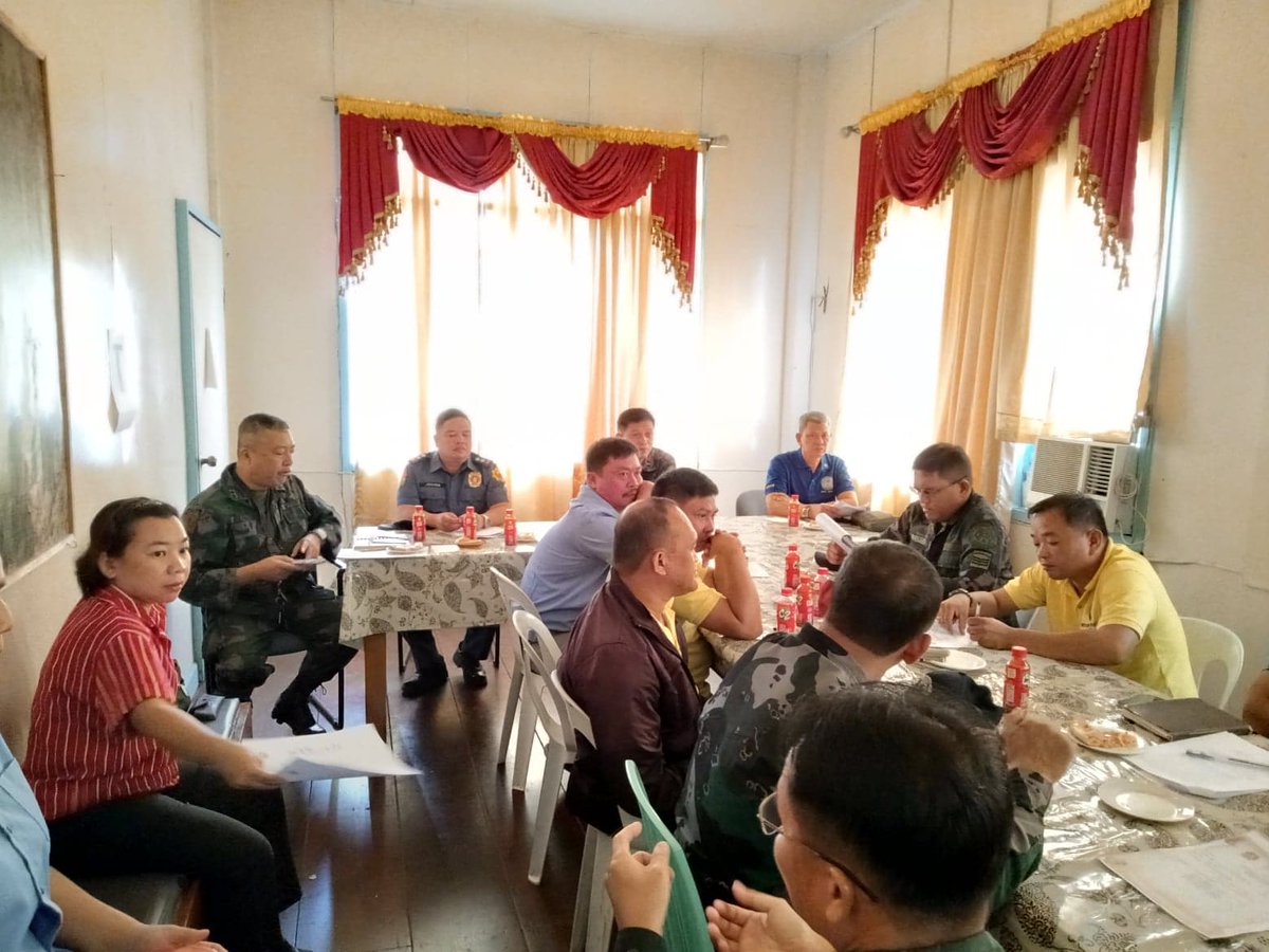 rclo_13's tweet photo. On or about 9:00 AM of September 12, 2019 PLTCOL NORMAN G JOVITA Assistant Regional Chief RCLO13 attended Case Review on Dismissed Drug Cases, held at Butuan City Police Office Conference Room.  Activity successfully ended at around 11:30AM of same date with a fruitful result. https://t.co/do8SW3SacP