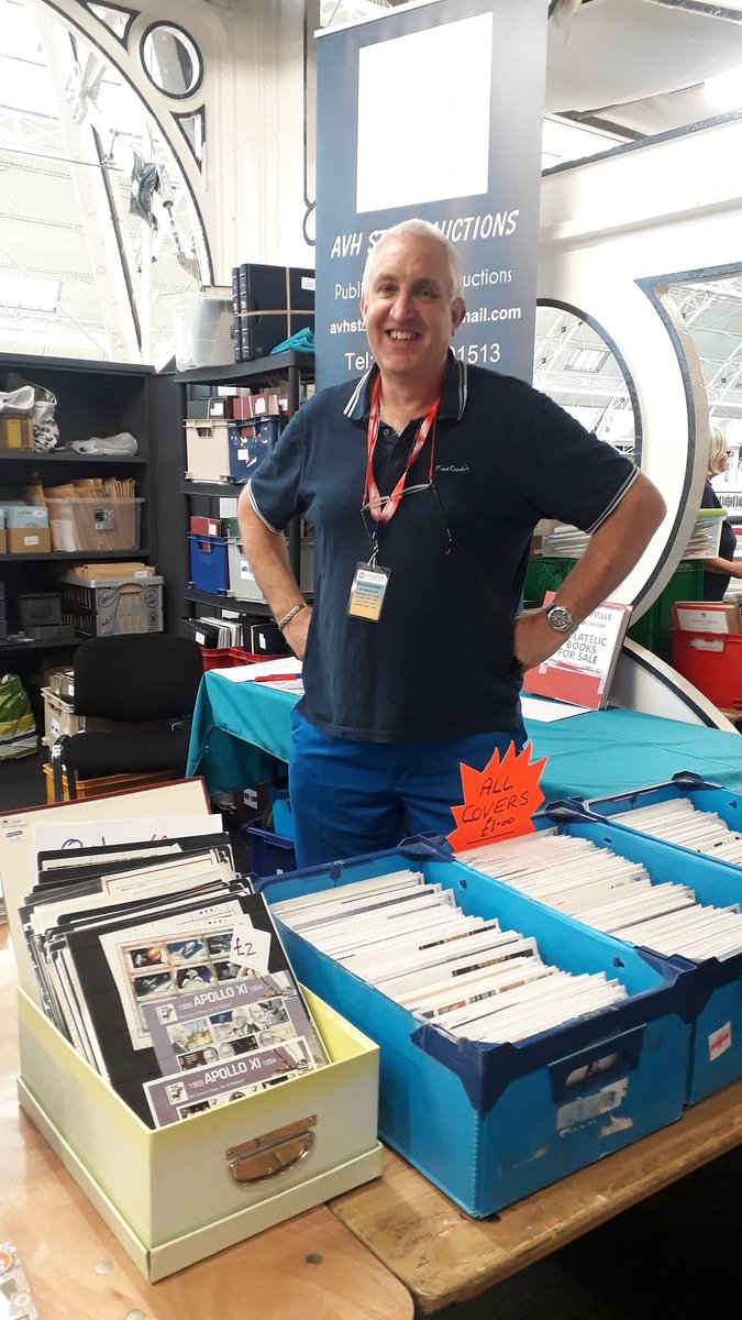 The_RPSL's tweet photo. A busy first day at Stampex yesterday!
Some of our philatelic friends from Cavendish Auctions, AVH Auctions, @SpinkandSon, @ArtStamped, @pennystampart and @TangleCrafts took some time out to pose for photos📸
Stampex is on until Saturday. Come and visit! https://t.co/f6s4FR4TGx https://t.co/6RBWgWYwn5