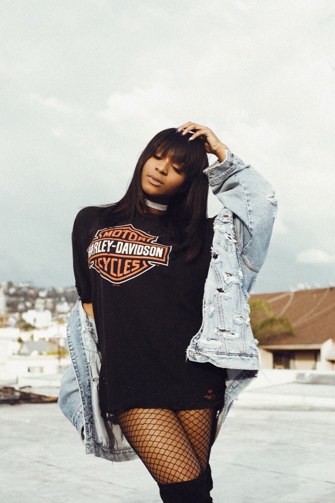 9teenfiftyfour's tweet photo. You run into @Normani accompanies by two others in public... Which encounter do you experience based on your #RisingSign?
{#Rising, #ZodiacThread, #NatalBirthChart, #Astrology, #CoStar, #Horos, #Zodiac, #ZodiacSign, #THREAD, #RT, #BirthChart, #Birthday, #Normani, #Wwyd) https://t.co/B1tdQaOEar