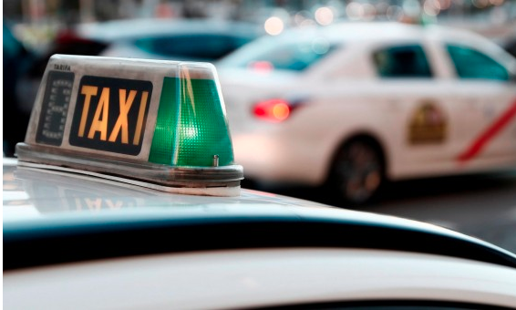 #últimahora
Los taxistas lanzan una "app" para pedir y compartir taxi que competirá con Uber y Cabify 🚖
¿Qué te parece la nueva iniciativa? 💡(via <a href="/publico_es/">Público</a> )
.
.
#taxi #nuevaapptaxi #taxista #mejorentaxi #muevetentaxi #taximadrid