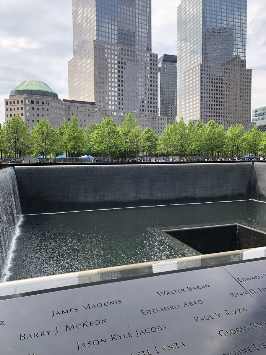 Holly Ewing tweet media