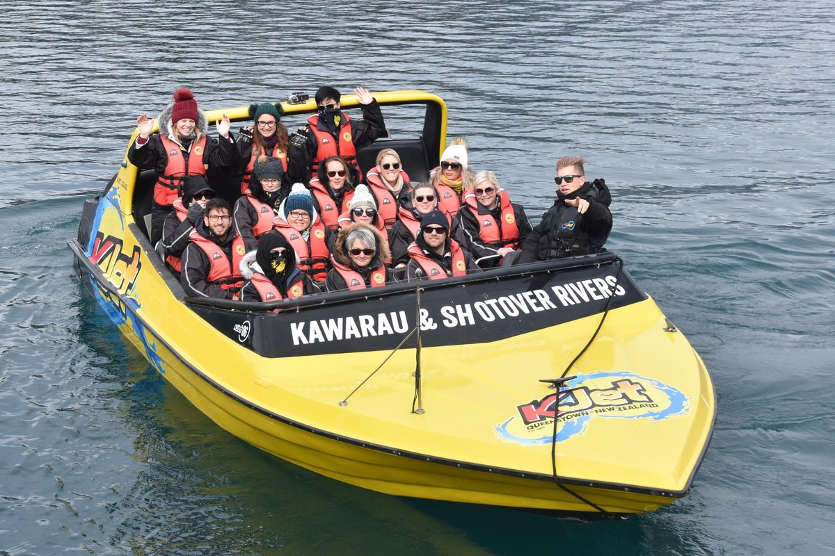 KJet1960's tweet photo. We had an awesome time hosting Agents from ANZCRO last week with a reverse airport transfer! Contact us if you would like to WOW your clients when they arrive or depart Queenstown. https://t.co/NVeevpbtGy