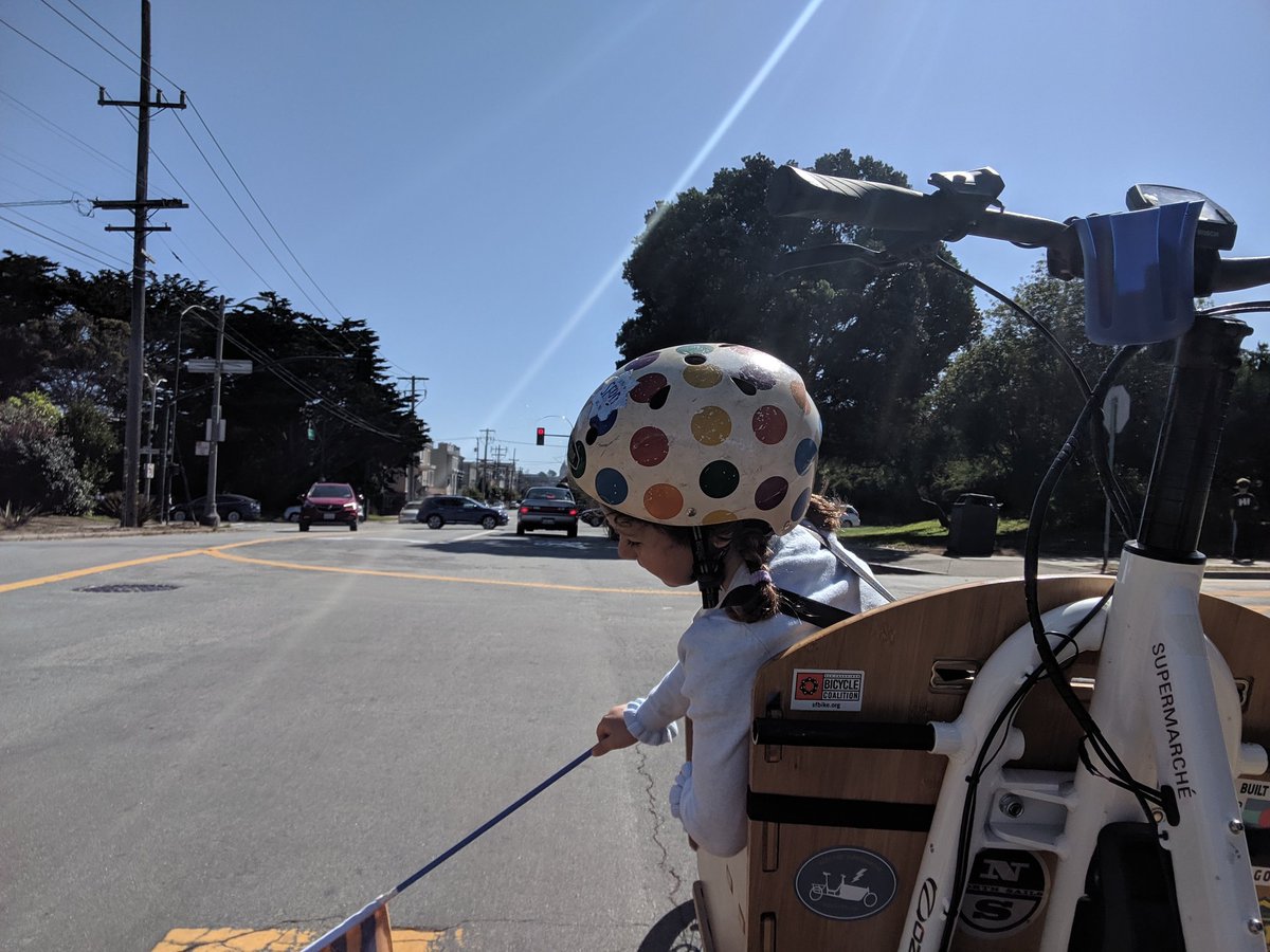 usa4's tweet photo. Passed 1600 miles on the @YubaBicycles bakfiet odemeter today. #whatabikecando #enjoytheride #onelesscar #partyinthefront https://t.co/z42ReLbZaR