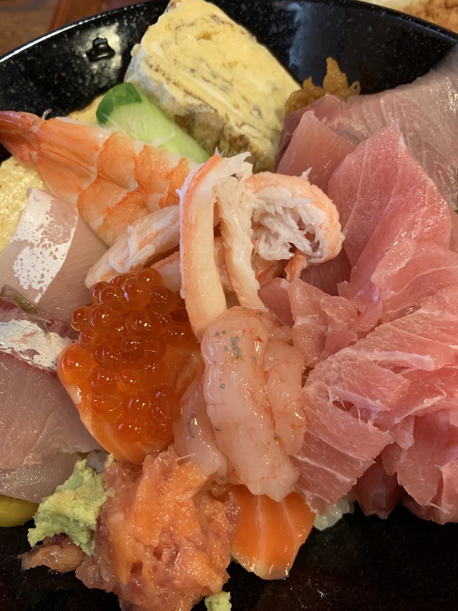 Tomon V Twitter 海鮮丼 大海老フライ 昼飯 とみ屋 新潟県 柏崎市 美味い