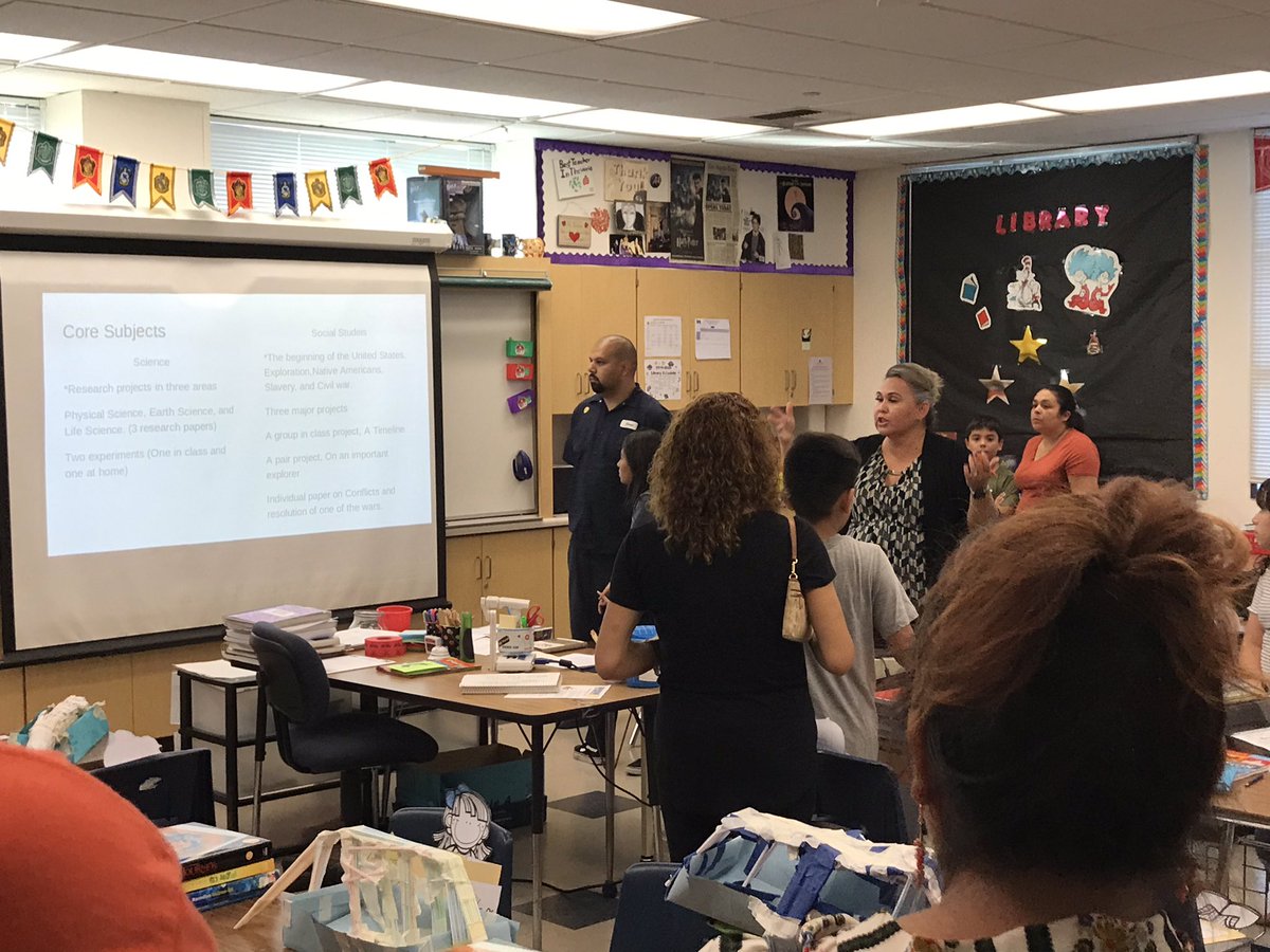Our parents had a great time at our Back-To School Night. 
#marshallrocks <a href="/LynwoodSchools/">Lynwood Unified School District</a>