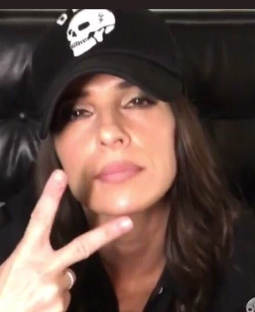 jabbyjanene's tweet photo. One more
#KellyMonaco and #BillyMiller 
Never doubt what's reel and what's real
#SheHasHisBack and #HeHasHerBack #ItTakesTwo https://t.co/s0MmF18EGG