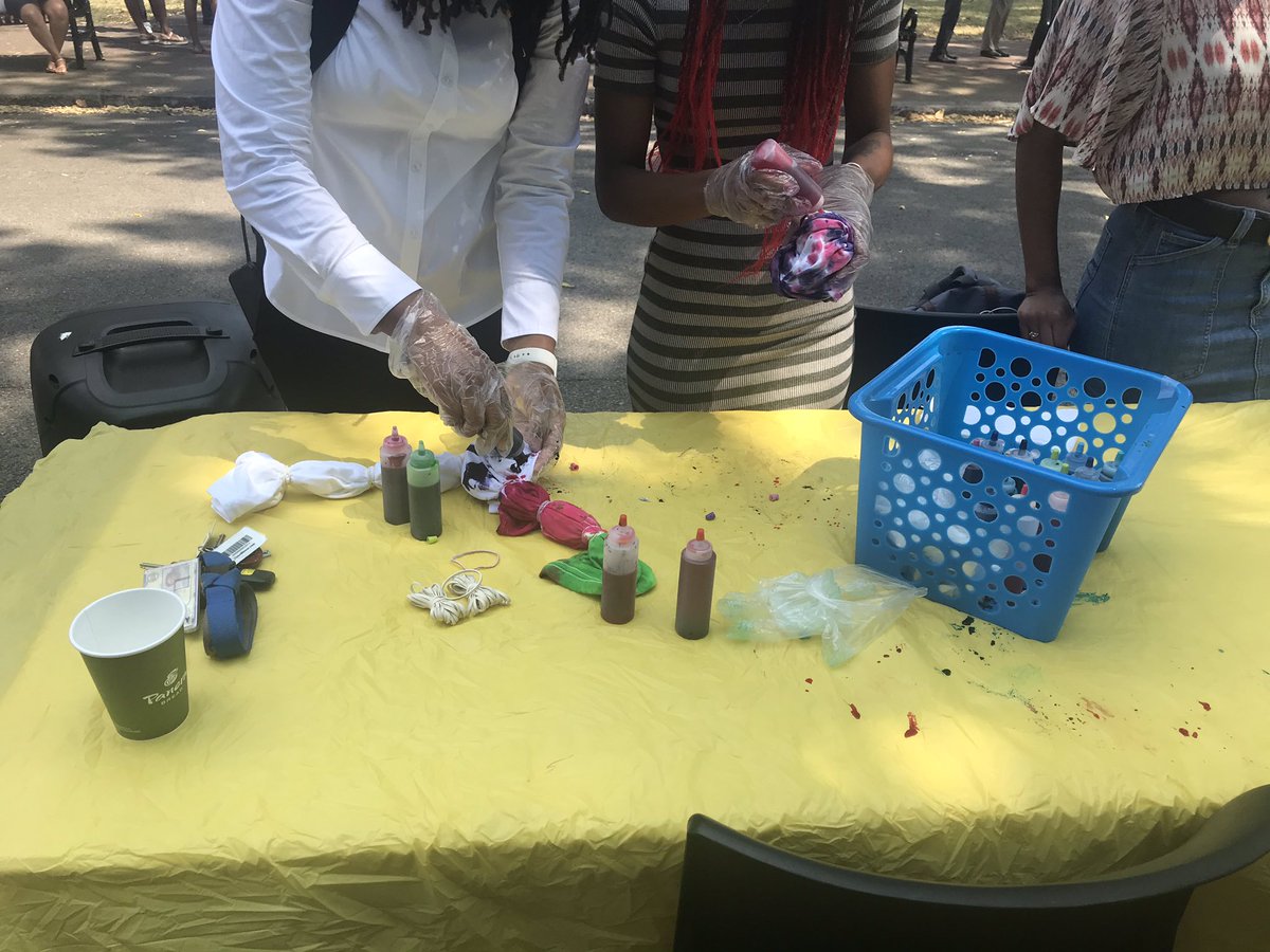 AY_poodles's tweet photo. Thank you to everyone that came out to the βTie Dye with AYβ event today on the yard. Stay on the lookout for more things coming from us. #TooFlyAY #TheOnlywAY #FiskUniversity #SGRho #SigmaGammaRho https://t.co/wfR79z6FFG