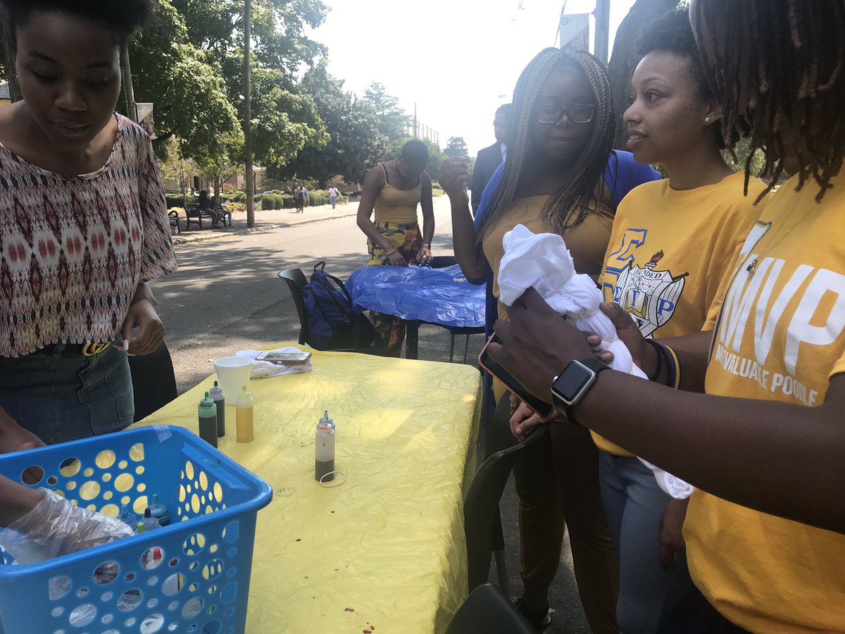 AY_poodles's tweet photo. Thank you to everyone that came out to the βTie Dye with AYβ event today on the yard. Stay on the lookout for more things coming from us. #TooFlyAY #TheOnlywAY #FiskUniversity #SGRho #SigmaGammaRho https://t.co/wfR79z6FFG
