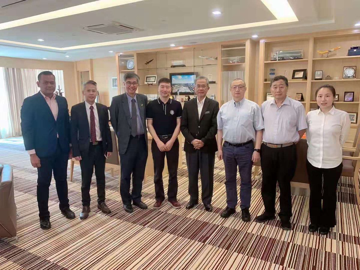 iSunOneOfficial's tweet photo. iSunOne works with the Malaysian government to build the world’s first islamic financial system on blockchain, as reported by Yahoo, Morningstar, Inc., 香港經濟日報 https://t.co/0k3uHkGyTf, https://t.co/Gobbr9OyIE etc.👏 https://t.co/G8YvHG6nDQ