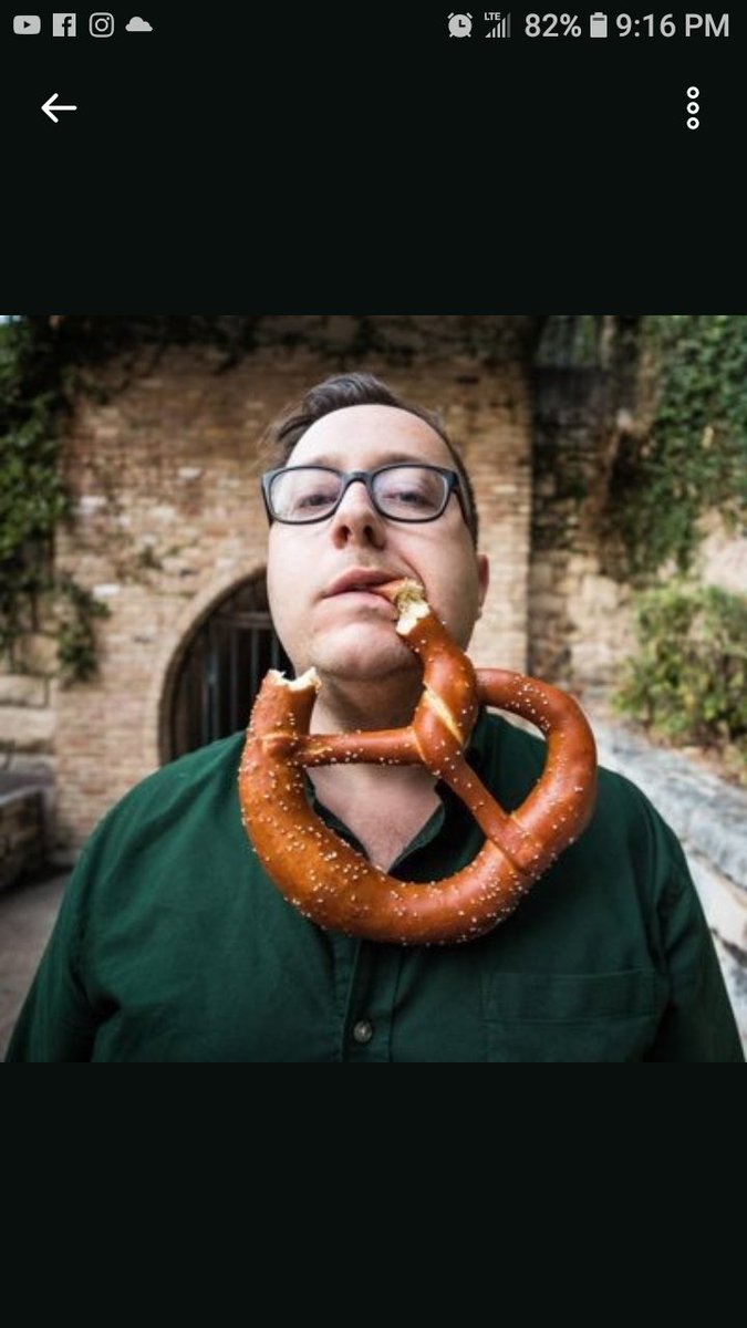 mandomedina84's tweet photo. Here is the Senior Editor @overoverunder @eaterla always promoting Gentrified businesses in Nela and thinks our latino community is better off  displaced with a Gentrified  community......he also lived in NELA #GTFONELA @DefendBoyleHts https://t.co/m966s5xNWk