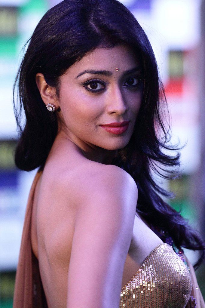 indian_hot's tweet photo. Happy Birthday Shriya 😘 https://t.co/ny38oAP4Y5
