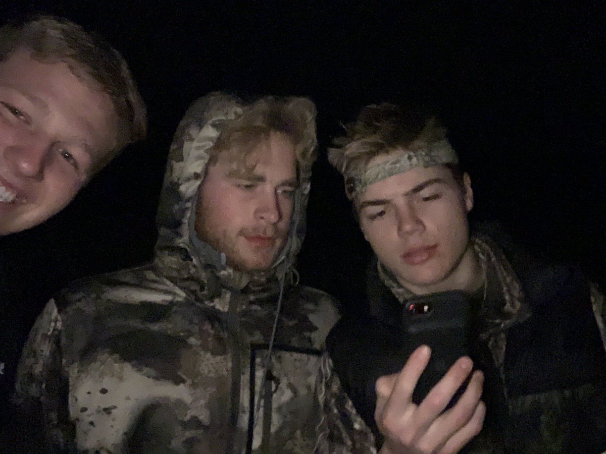 MasonRams's tweet photo. Happy Birthday Wayne! Looking forward to the next ranch trip! @dilloncarter16 https://t.co/MDx0IWPiG6