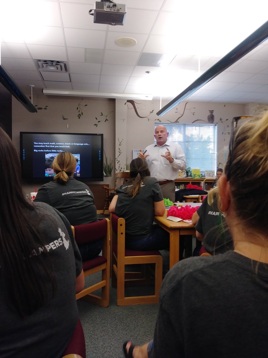 MrsWilliamsRES's tweet photo. Great discussion today with @dfaltys to help us build better relationships with each other and our students by understanding we all carry #TwoBackpacks  @rockenbaughES 🐲🎒🎒 https://t.co/i65WWx8Dis