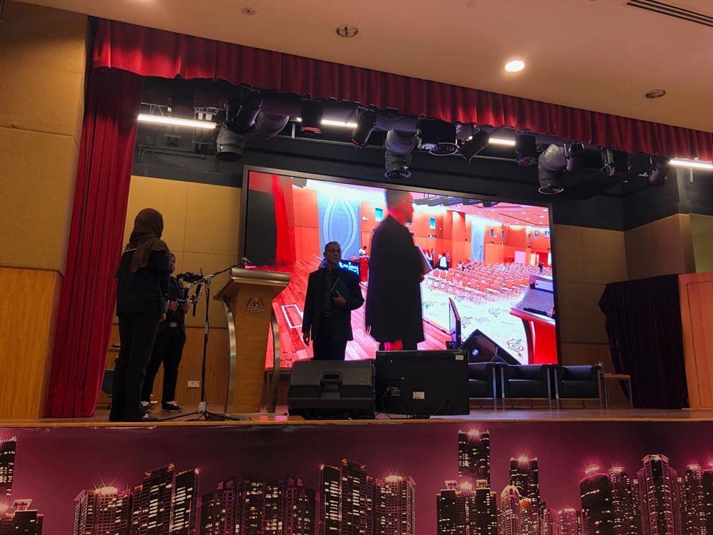 PPESquadron's tweet photo. Rehearsal for the launch of Majlis Sambutan Hari Inovasi KPKT 2019 this evening. Minister of Housing and Local Goverment, YB Puan Hajah Zuraidah Binti Kamaruddin will officiate the event.

#PPEEmpire #PPESquadron #event #corporateevent https://t.co/RB3AKOLZ5V