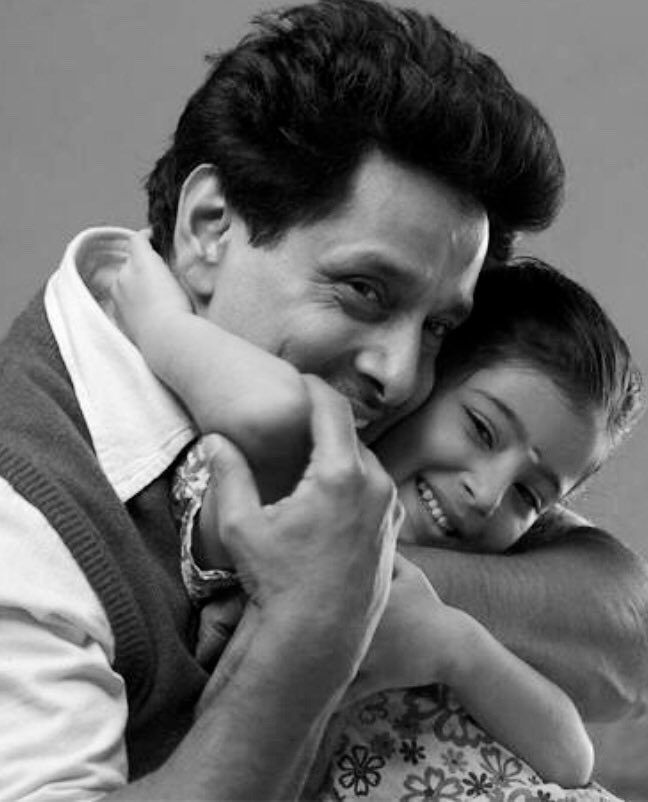 thinkmusicindia's tweet photo. #ThrowbackThursday !
#thursdaymorning
Enjoy listening to soothing #Aariro song from #DeivaThirumagal here https://t.co/gOqbL4XQQ3
A @gvprakash musical
Sung by @HaricharanMusic
Lyricist ✍🏻 #NaMuthukumar
#ChiyaanVikram #BabySarah @Amala_ams #AnushkaShetty https://t.co/DIDuBbOvvl