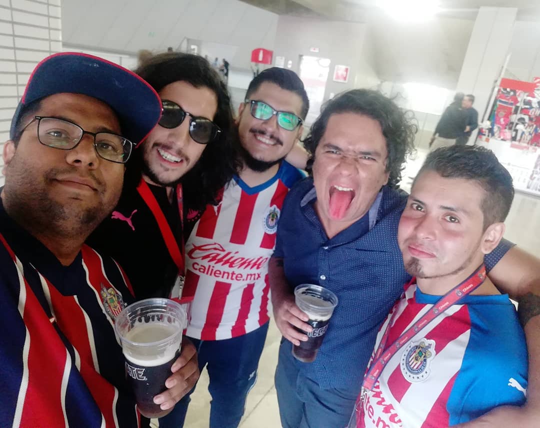 Treeqck's tweet image. #REpublicaCHIVAS