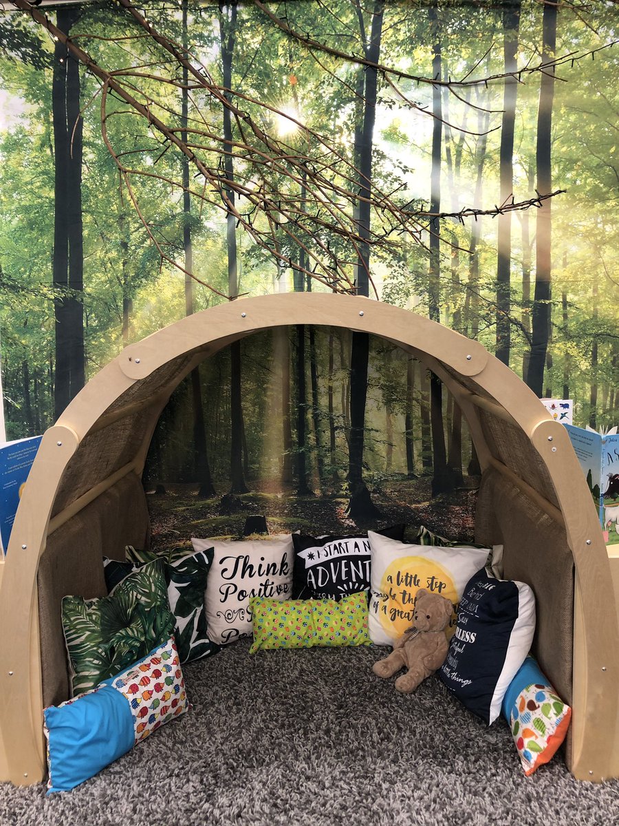 MrsAEYFS's tweet photo. We’ve added print to our reading den, through the use of quote cushions. Opportunities for children to see different font styles too. #EarlyYears #EYFStwitterpals #edutwitter @TTS_EarlyYears #eywow #eyfs #earlyyearsenvironment #readingforpleasure https://t.co/xj7ixOL1rP