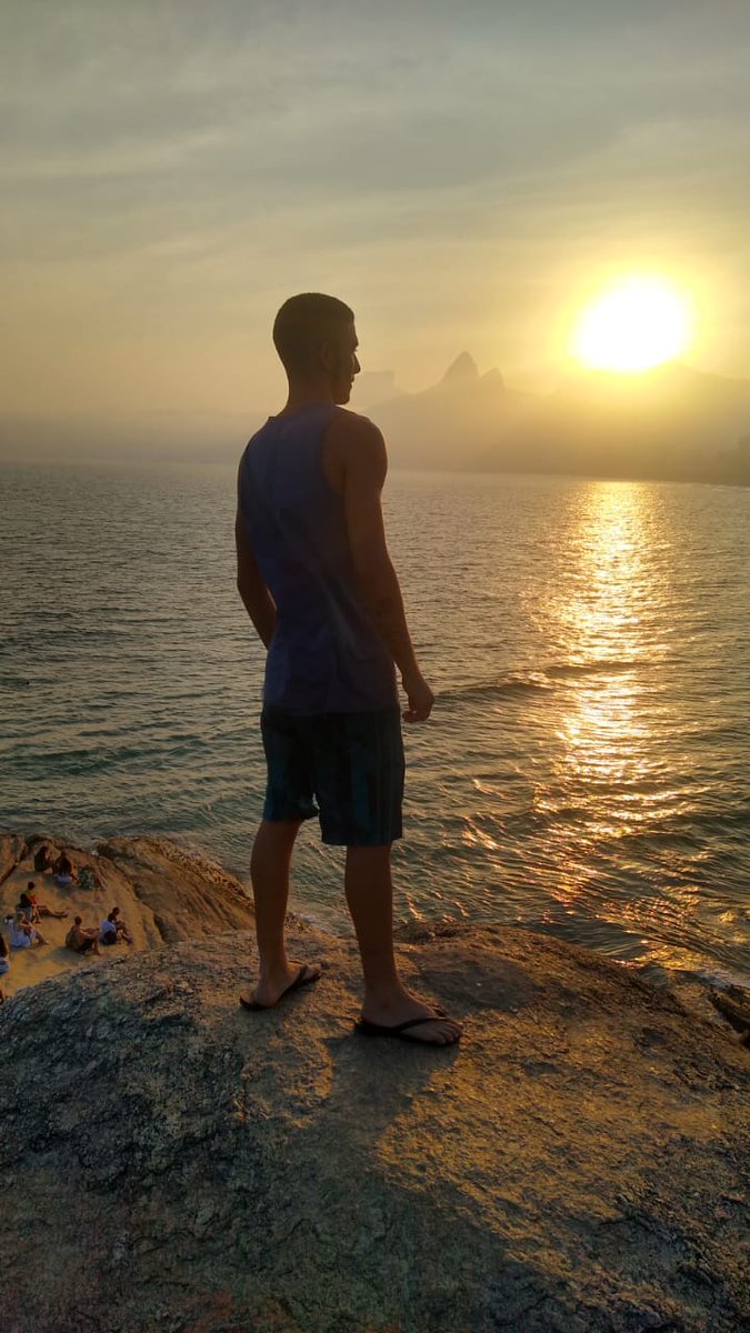 MatheusNH4's tweet photo. ☉✌ https://t.co/RjoDFhnyfU
