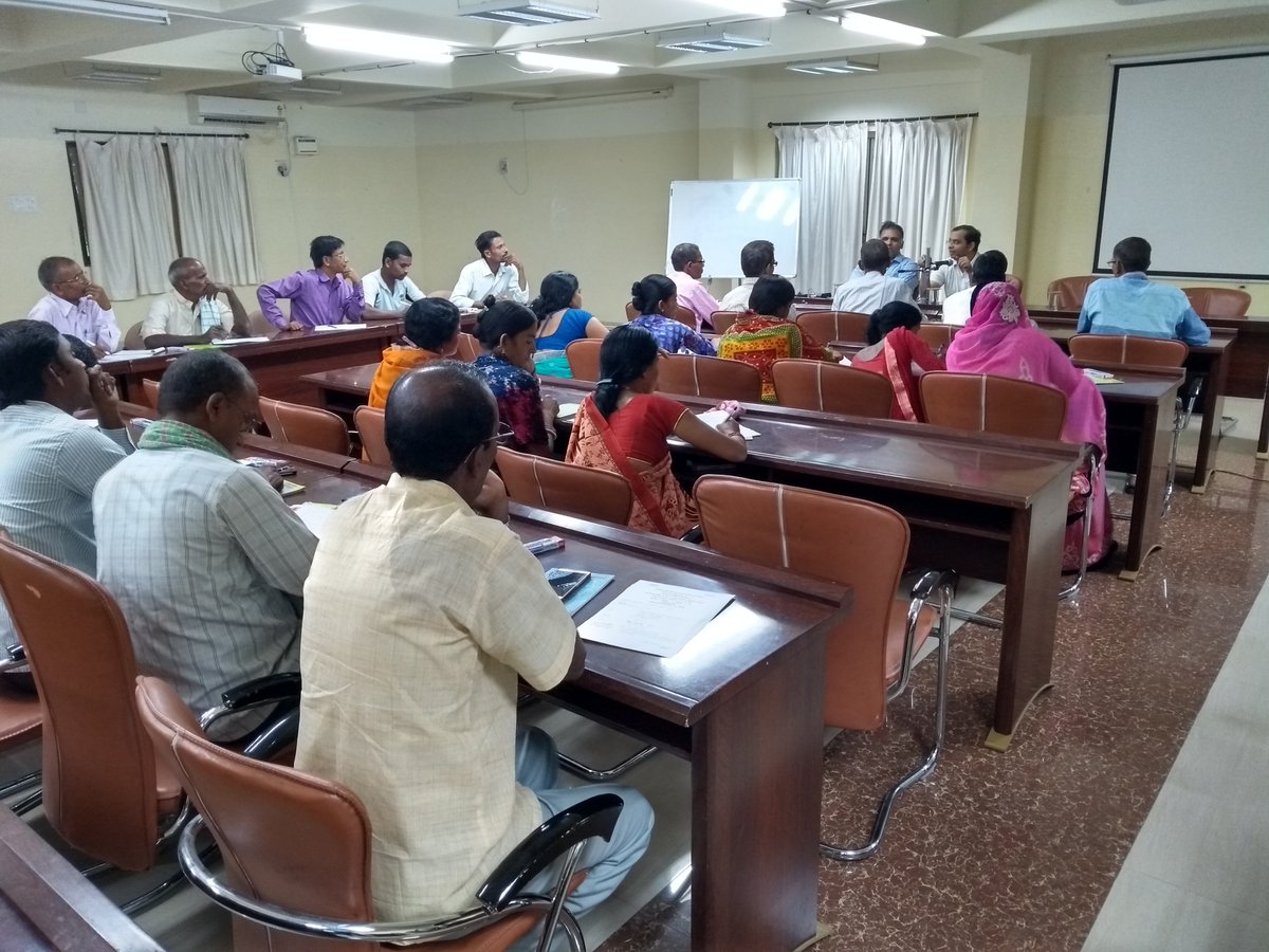 NIRDPR_India's tweet photo. Glimpses of #TrainingProgram on #ClimateChange Adaptation Practices to #SustainableLivelihoods for farmers of #Madhubani District #Bihar.

@brlps_jeevika #ClimateChangeIsReal #Climate #ClimateChangeTraining #RuralDevelopment #ClimateAdaptation https://t.co/75AHFWKCS6