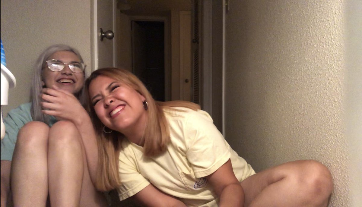 uwuusteph's tweet photo. #nasty20 #myboo #mimundo #letsgetfuckedup #iloveyou #thatsmybestie @xxerxka <3 https://t.co/ixpunXGymv