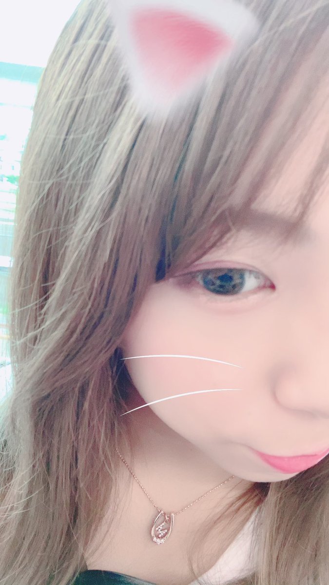 あゆ Enjoyしてるかな ミルクティーカラーの髪色いいね 似合ってる あゆ Enjoyしてるかな ミルクティーカラーの髪色いいね 似合ってる