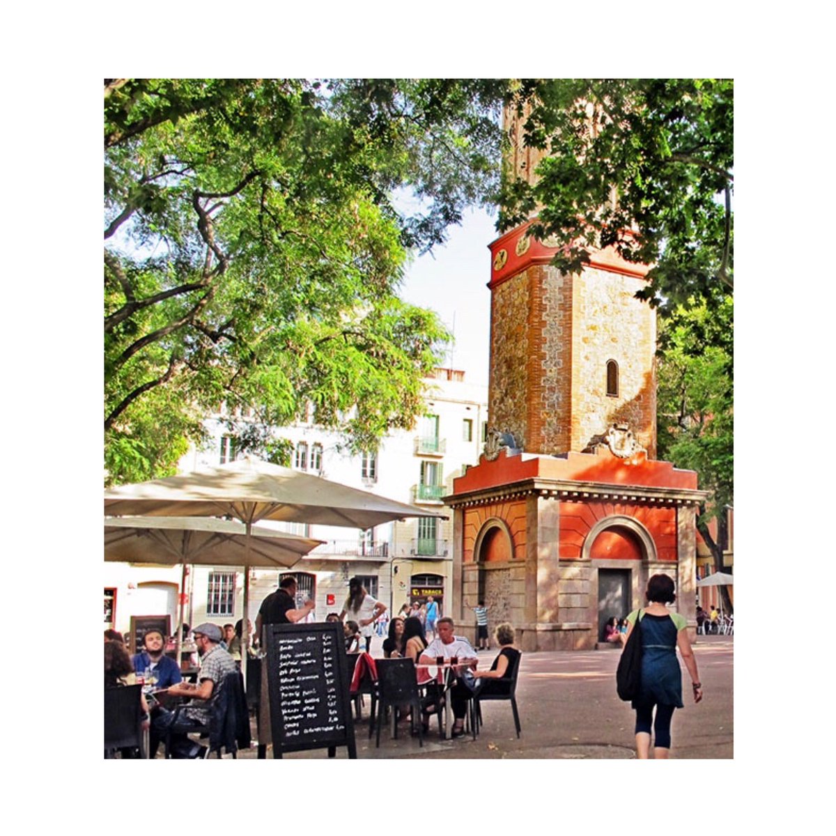 Our lovely neighbourhood... Can you spot Gràcia?
#neighbourhood #barridegracia #walkingdistance #barcelona #madeinbcn #beautifuldestinations #sleepingasalocal #wonderful_places #bestplacestogo #discoverbarcelona #barcelonaexperience
#visitbarcelona #destinationbarcelona