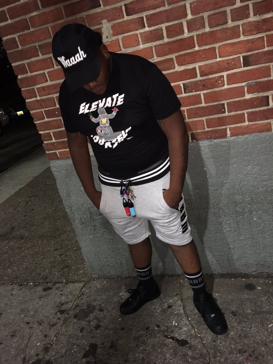 kingg_darrius's tweet photo. YOUNGNIGGASHXXT ‼️ #ProjectsOrNothing https://t.co/bwjpf8pL9c