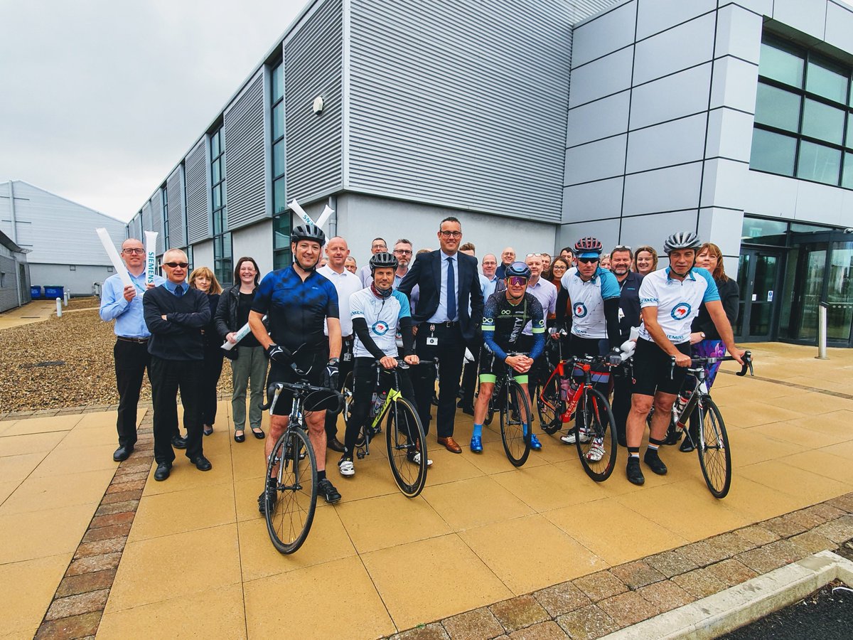 Bigsummercycle's tweet image. What a great reception we had at the Siemens Newcastle site yesterday - what a supportive group of employees! It was also awesome to see that their Managing Director Darren rode 46 miles on the Beat the Cyclist bike last night! Let’s keep racking up those miles! #bigsummercycle