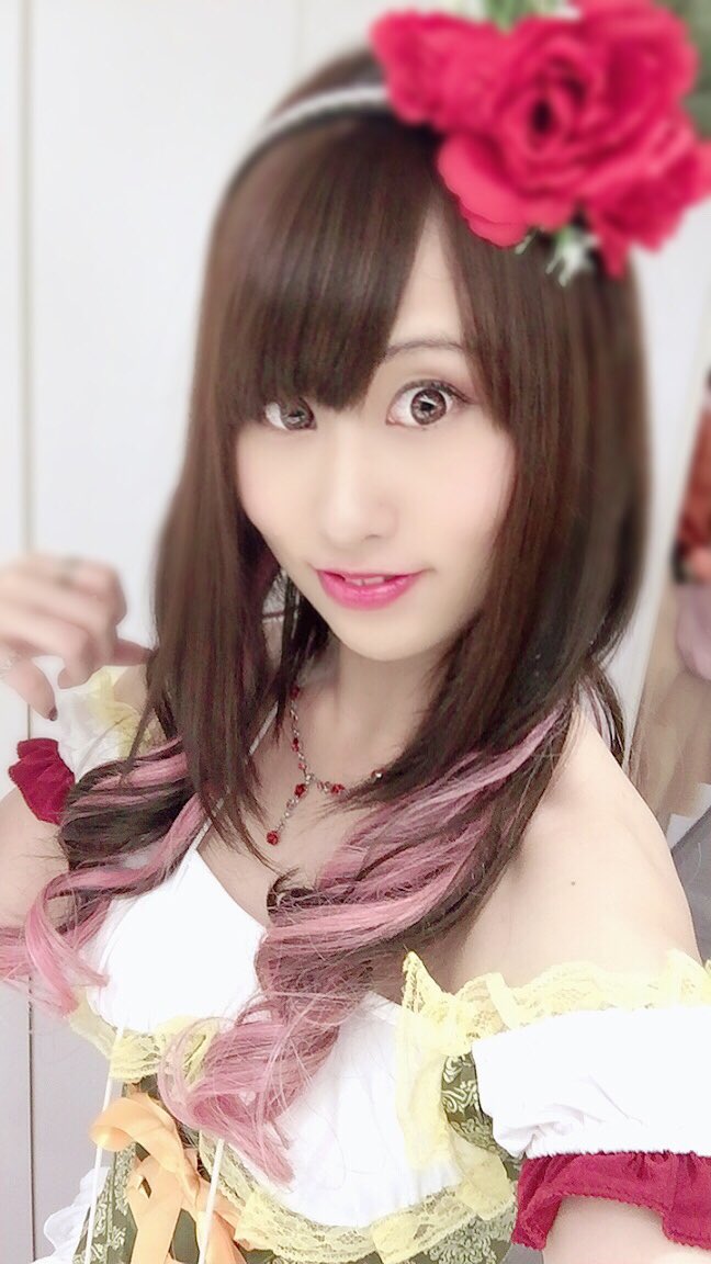 伊藤りかこ ちなみに今回は久しぶりにロングヘアりかなんですよ 全身こんな感じで酒場の女楽しくやってます ᐢ ᐢ T Co Vzut36xmvg Twitter