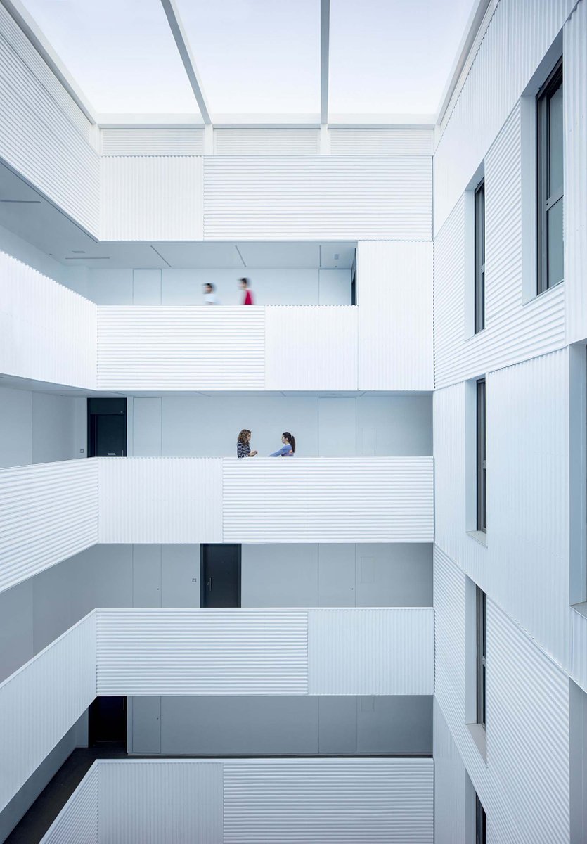 Muñoz Miranda Architects designs Málaga apartment block to appear "sculpted from clay": at.dezeen.com/2ZNmZ8t
