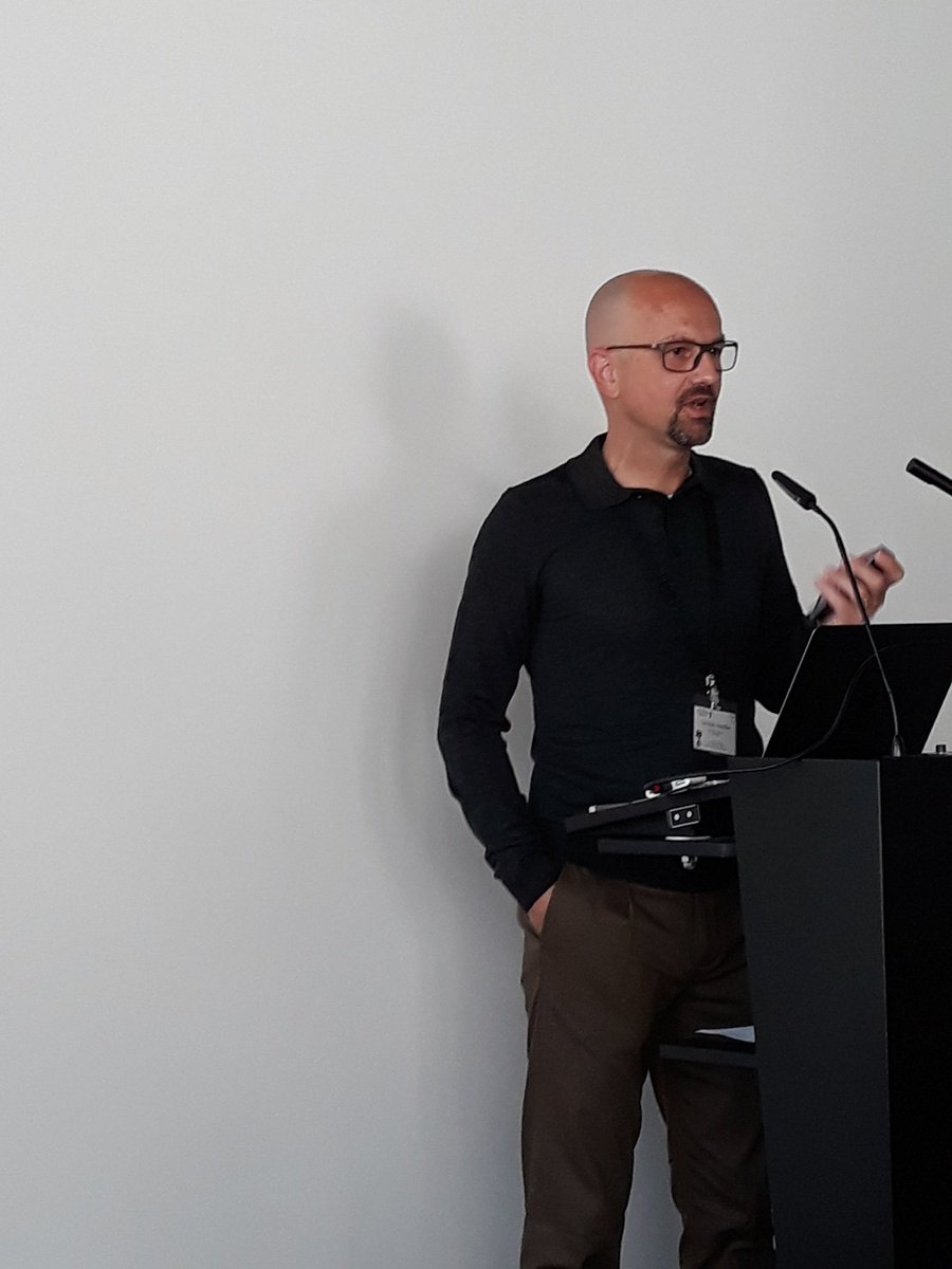 PlantPepRec2018's tweet photo. Nice talk of Christian Hardtke @c_s_hardtke about regulation of phloem-centric perspectiva of CLE peptides at 2019 Workshop  @PlantPepRec2018 https://t.co/0n10pTcYiO