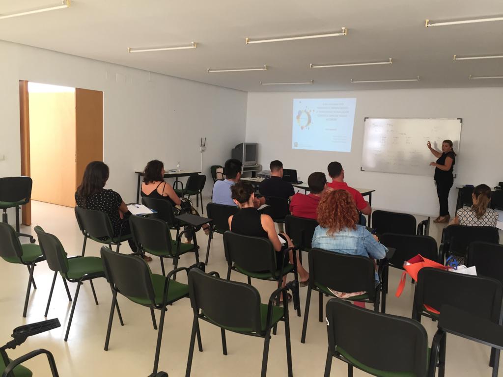 cadecadiz's tweet photo. 🔝🔝 Gracias a las personas que nos acompañasteis ayer en #Conil y a nuestros compañeros del #CadeBarbate que  hicieron posible  celebración Jornadas presentación de  #Incentivos #Autónomos #CADEcercadeti #AutonomoEmprende,#SomosEmprende #EquipoEmprende 
@EmpleoJunta
@aemprende https://t.co/pYNSJtCt86
