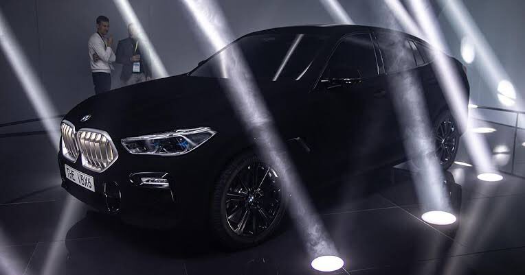 samielpatel's tweet photo. @bmw they need to use this in the next mission impossible , what say? #Vantablack #vbx6 #bmwvision #BMWx6 #MissionImpossible #tomcruise #jakemyre #paramountpictures https://t.co/7w60Vi2eOv