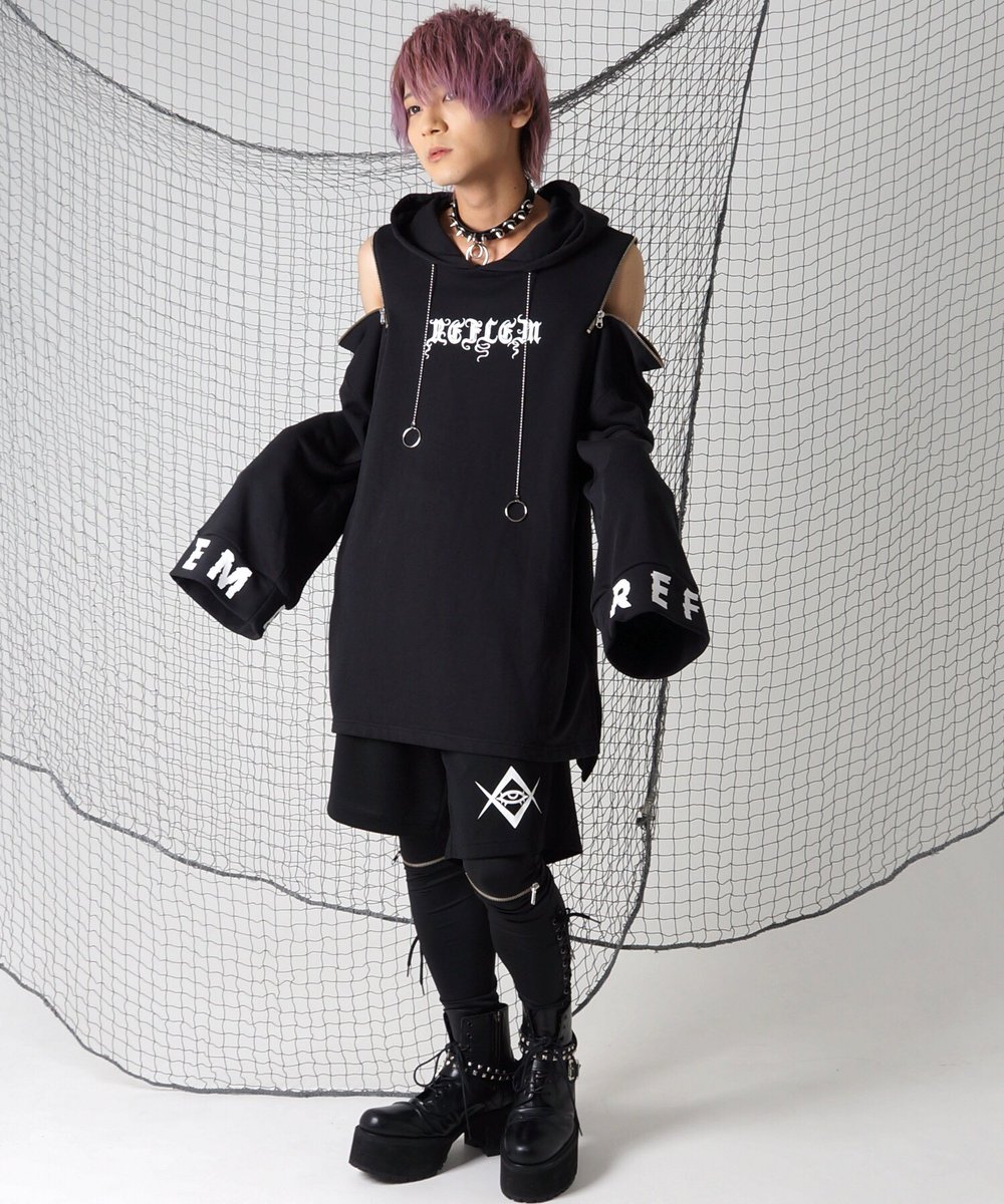 _REFLEM's tweet photo. 👁‍🗨REFLEM(レフレム)
NEW ARRIVAL

ZIPを上げればオープンショルダーに。
ギミックに富むユニセックスフーディー。

ショルダーZIPパーカー
¥11,800(+tax)

近日発売。

#reflem https://t.co/q6VtEuycTA