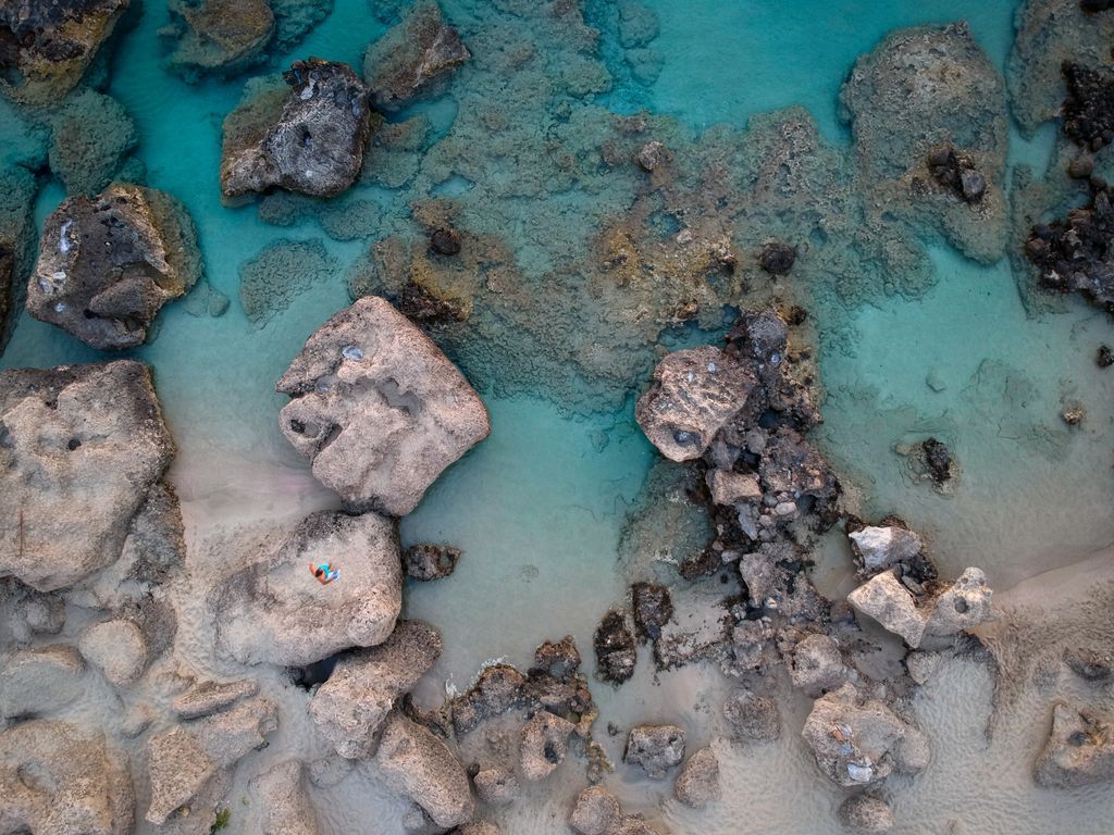 We know that this #colourpalette automatically makes us think of holidays and sunshine, and it's #feelingautumnal outside! So why not bring these colours into  your home and feel that holiday spirit every day. 

#coloursofnature #decoratingideas #homeinspo  #colourmyhome