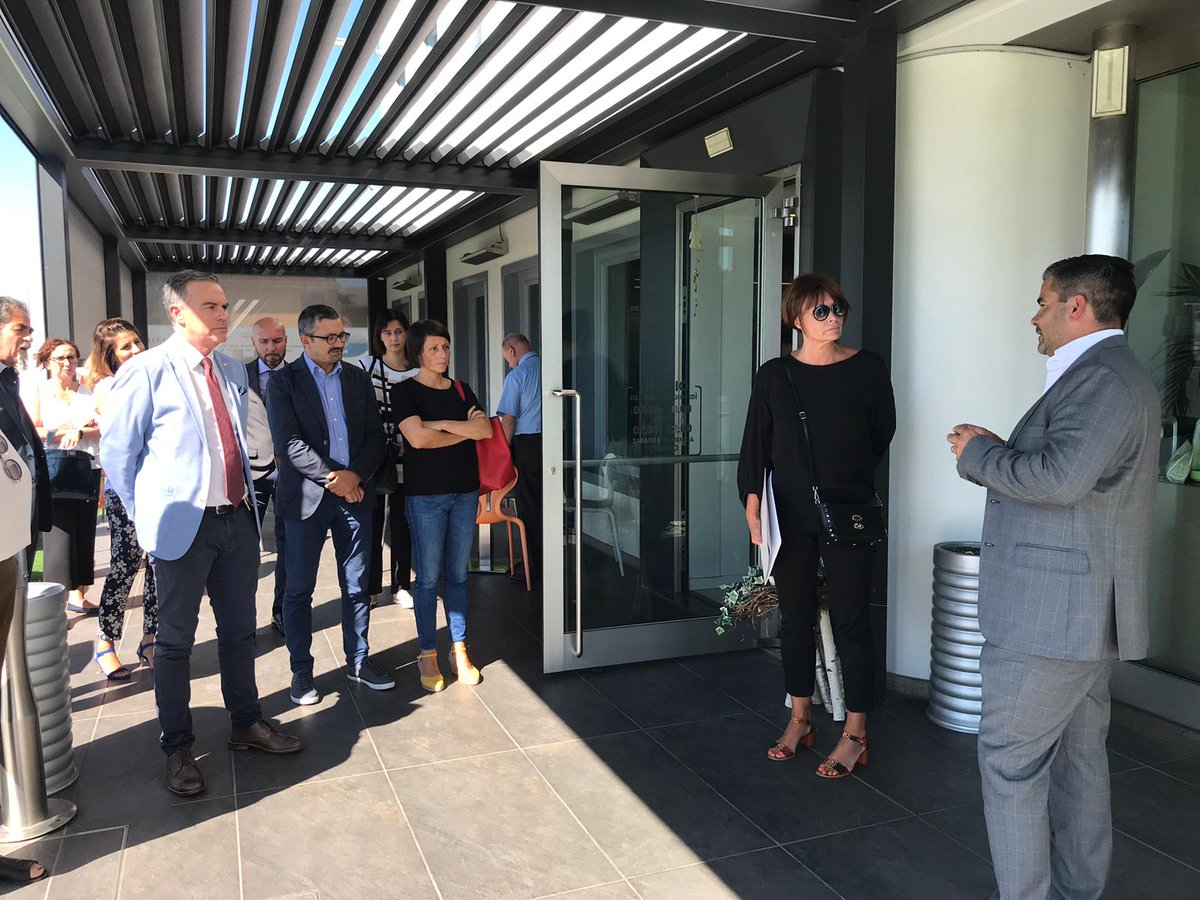 Visita dell'assessore regionale <a href="/alessiarosolen/">alessia rosolen</a> alla CDA di #Talmasons | Il titolare <a href="/cattelan75/">Fabrizio</a> la accoglie, presenti il vicepresidente vicario di <a href="/ConfindustriaUd/">Confindustria Udine</a> <a href="/VidaCristian/">Cristian Vida</a> e il Dg <a href="/dgMNencioni/">Michele Nencioni</a> | #storie di #persone e di #imprese in #FVG