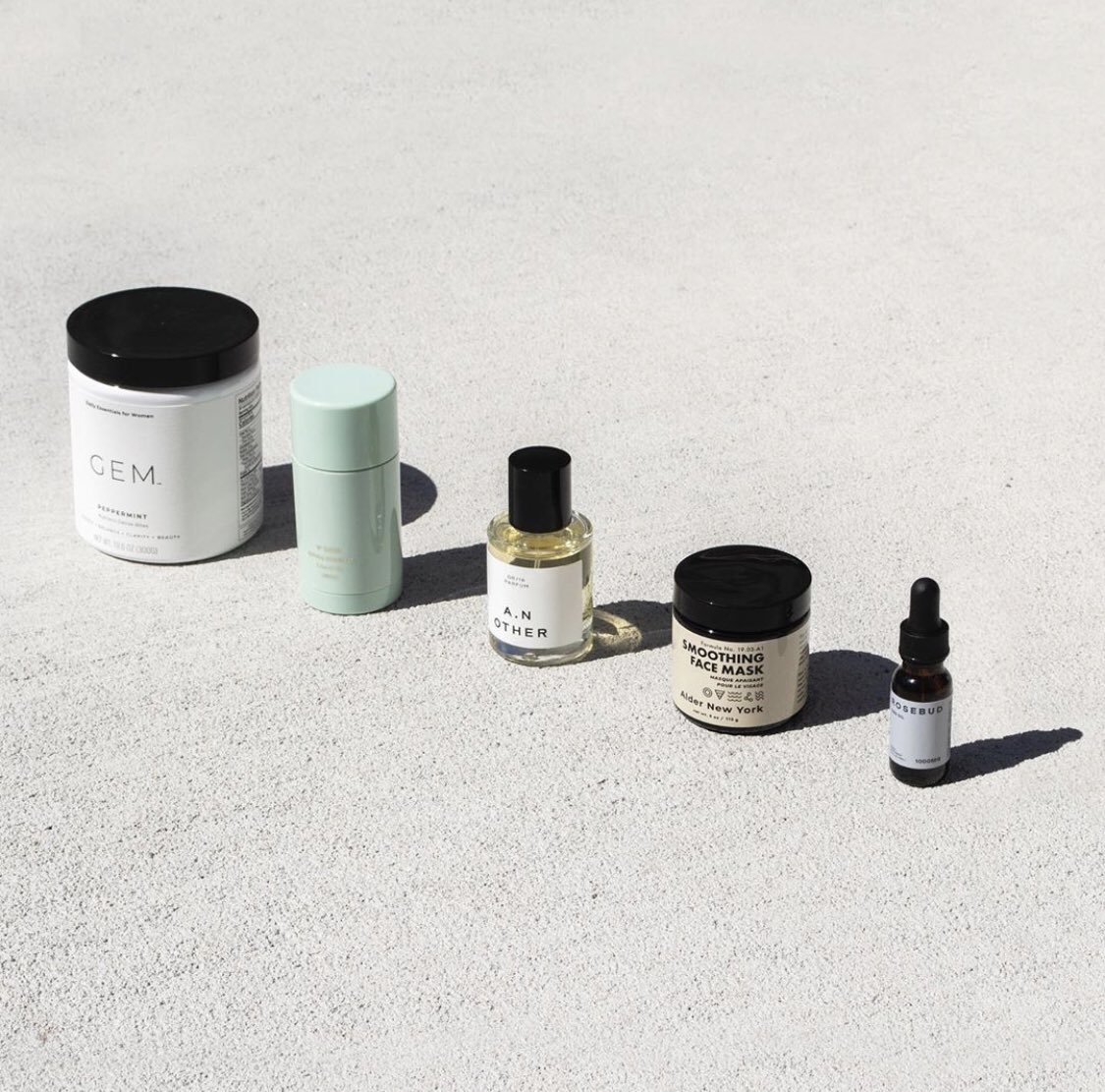 Fashion Week Survival Kit Giveaway 😍  swee.ps/yobZaSJjc

@RosebudCBD <a href="/anotherfrgrance/">A. N. OTHER</a> <a href="/CorpusNaturals/">CORPUS</a>