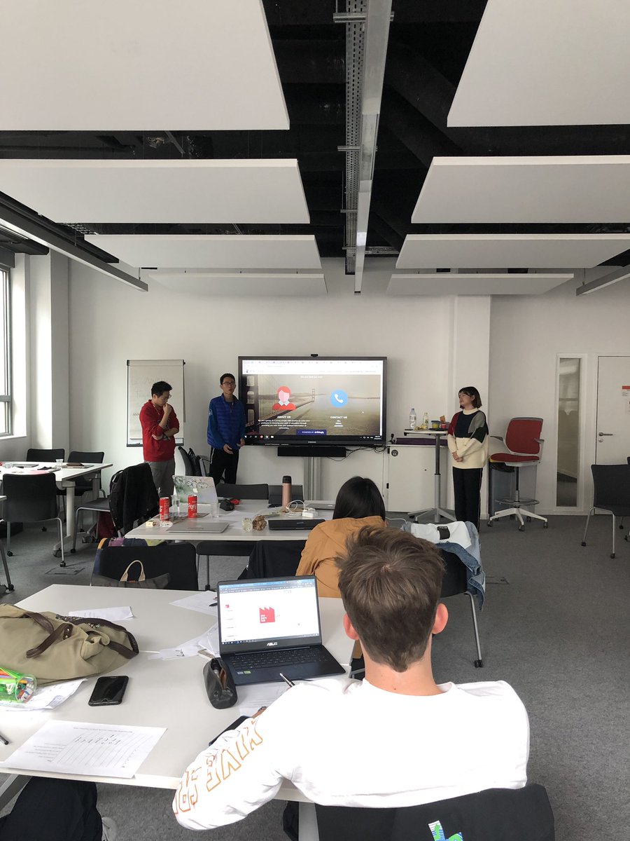 mini_5_9's tweet photo. Now it’s for real! Team 1: Long Vision #pitch #uxemlyon #paris https://t.co/3aQG3nrAzQ