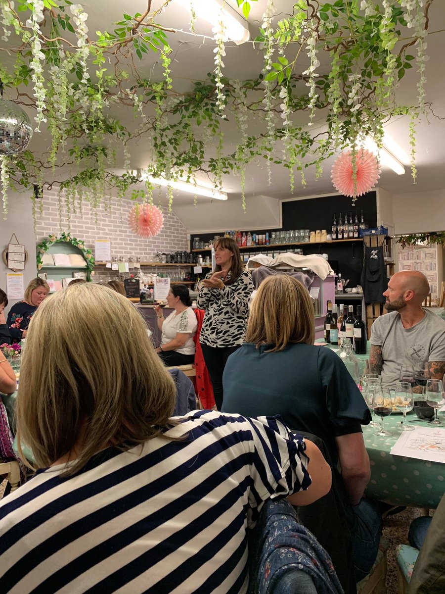 Loved my night last night kicking off Wines of Spain at the lovely Bill and Betty in #cheadle We still have a few tickets left for Feed General Store in #HeatonChapel next week if you fancy tasting a gorgeous range of Spanish wines #theheatons #winesofspain #stockport