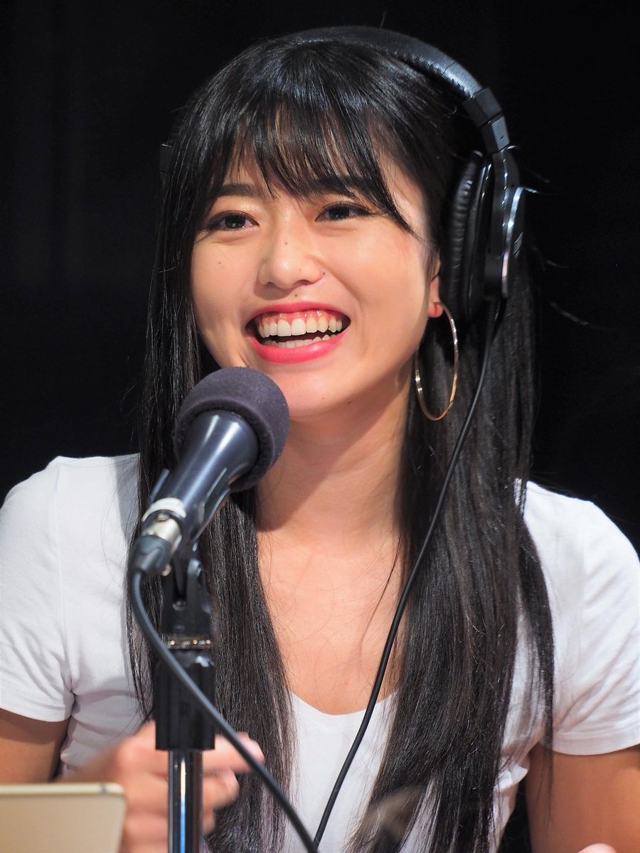 hiro_1218_201's tweet photo. 2019/9/12
kolme (@callme_official )②
早坂香美さん
秋元瑠海さん
富永美杜さん
GIRLS A GOGO@原宿 BackStage Café Studio
毎週木曜18時~19時で放送中。
#kolme #BSCラジオ #ガルゴー #富永美杜 #MIMORI #kolme_photo #hellokolme https://t.co/6icEu0HAuO