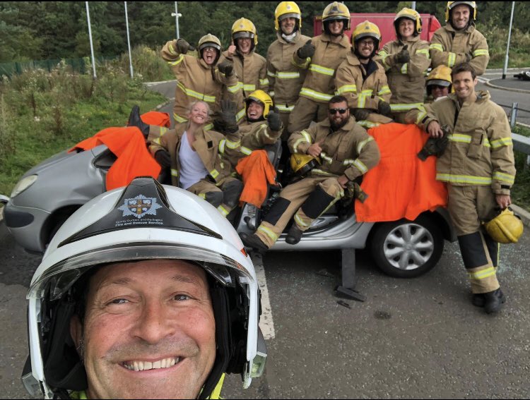 Awesome morning on day 4 <a href="/phemcc/">PHEMCC</a> - cutting up cars and enjoying the banter #inuendobingo #boysandtheirtoys