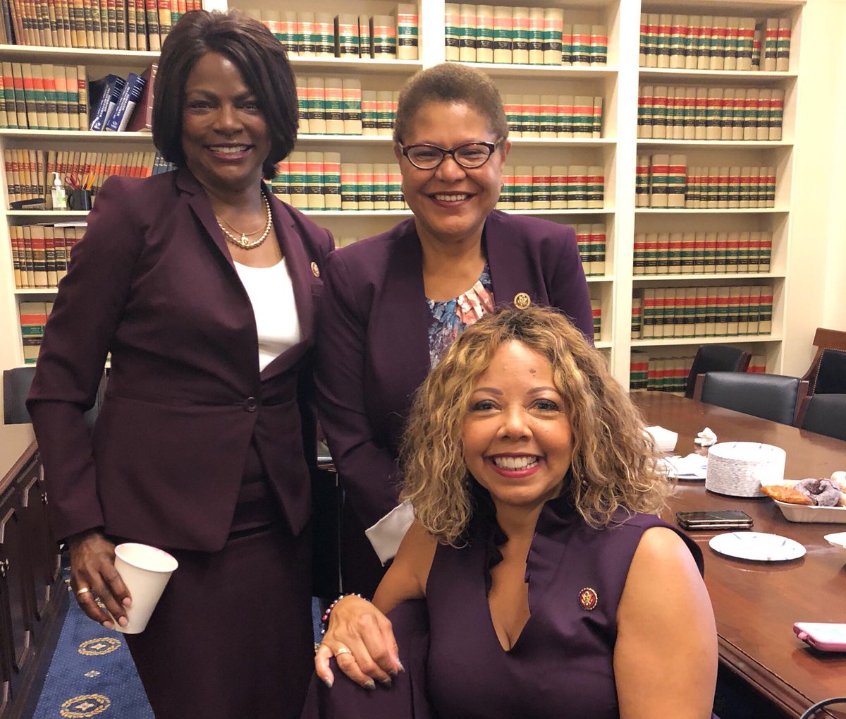 RepValDemings's tweet photo. #PowerfulWomen of @HouseJudiciary here early Thursday morning, coordinated and ready as we move forward with our impeachment investigation of President Trump. @replucymcbath @repkarenbass #royalcolor #royalcolors https://t.co/AkOFwuSYg7