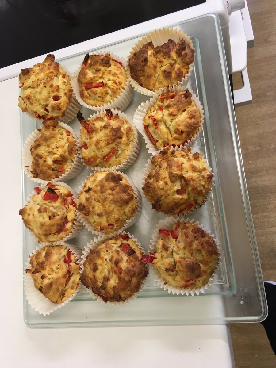 Janice_tige's tweet photo. Looking forward to todayβs community meeting on #WillowWard we have @aneartohearhlb visiting us and these yummy feta and pepper muffins https://t.co/H6vlkMBiJC