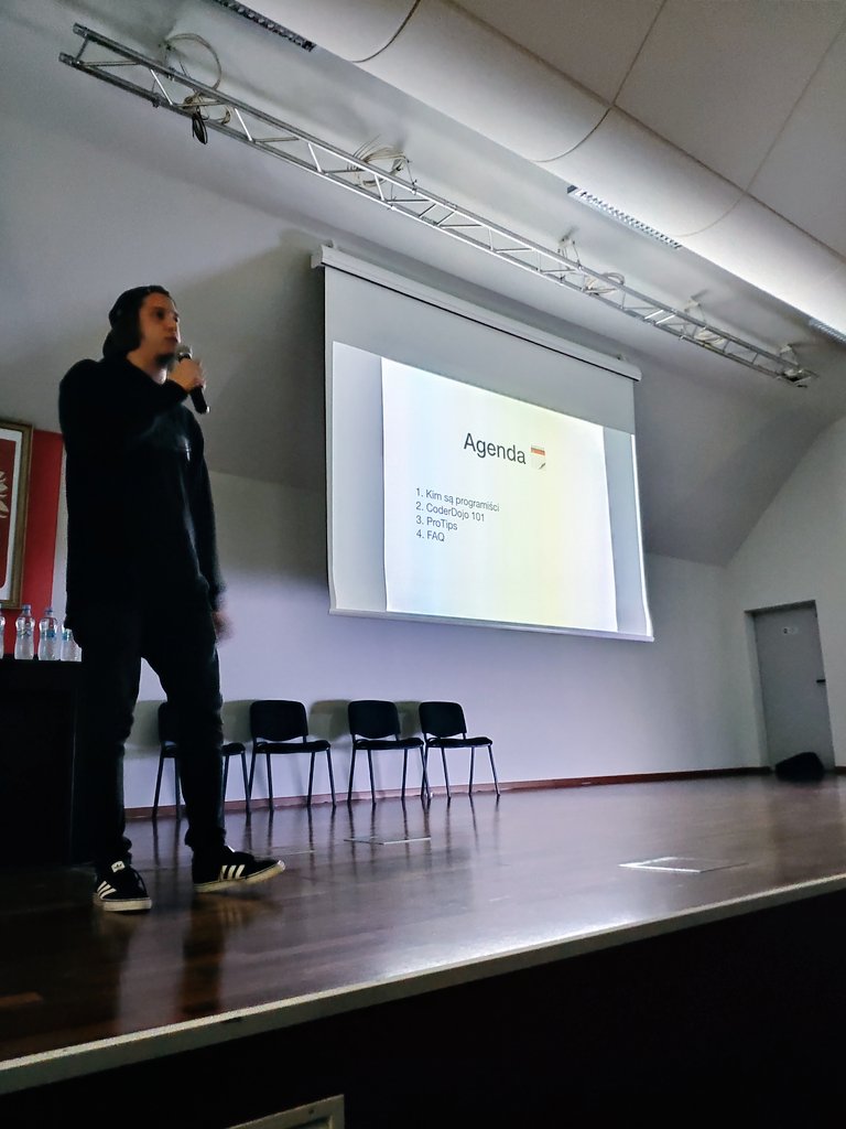 <a href="/mikoscz/">Michał Staśkiewicz</a> on the stage @ATHBielsko #bbdays4it share tips about how to become a software developer and what is #CoderDojo