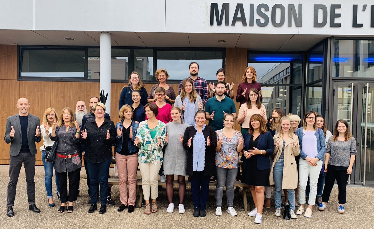 _David_Dine's tweet photo. C’est la rentrée pour le réseau des communicants de @Univ_Lorraine ! Premier rendez-vous à #Nancy, la semaine prochaine à #Metz pour présenter la plateforme #onsengage 
👉🏻 https://t.co/eadILxEeJe
On compte sur vous ! Incitez à participer et proposez des idées !
#rentree2019 https://t.co/5IOab9jLen