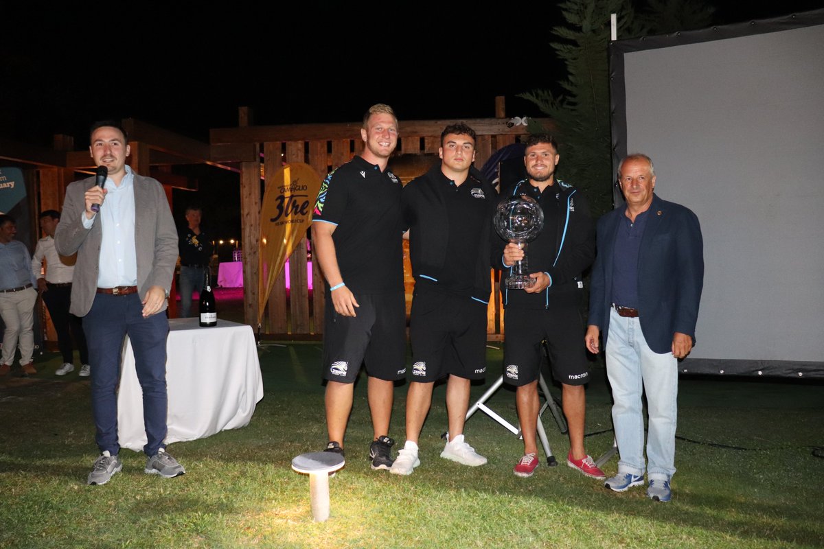 La <a href="/3TreCampiglio/">3Tre Campiglio</a> si getta in mischia con le Zebre #Rugby 🦓

Nella splendida cornice del @Golf_Del_Ducato, nuovo partner delle Zebre, le Zebre Marco Manfredi, Massimo Ceciliani e Marcello Violi sono intervenuti nella conferenza di presentazione del "#3TreonTour2019" ⛷