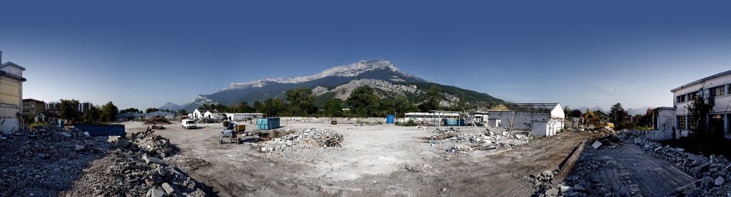 epfl73's tweet photo. #epfl du Dauphiné et #envisol présentent le projet #CRISALID sur la thématique de l'usage #transitoire & de l'#experimentation dans le cadre du portage d'une #friche industrielle en milieu urbain.
#partenariatPublicPrive #scic #lePontDeClaix https://t.co/WMBW2WBWhd