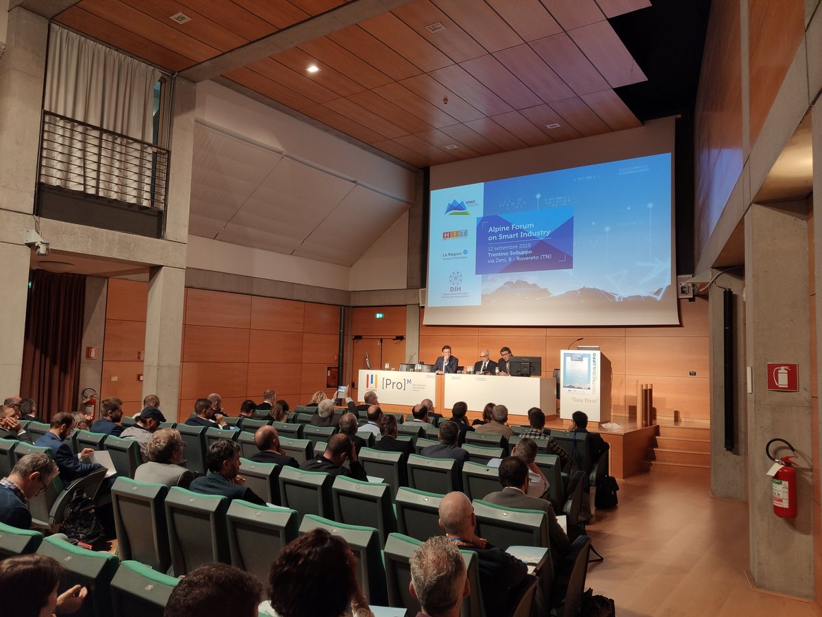 HIT_trentino's tweet photo. Paolo Girardi @HIT_trentino: "#HIT è al fianco delle aziende per fare da ponte verso il mondo della ricerca. Fondamentale per noi è il Digital Innovation Hub; vogliamo parlare la stessa lingua delle imprese e portare #innovazione"

#dih #smartindustry #DigitalTransformation https://t.co/38tGpAQDCf