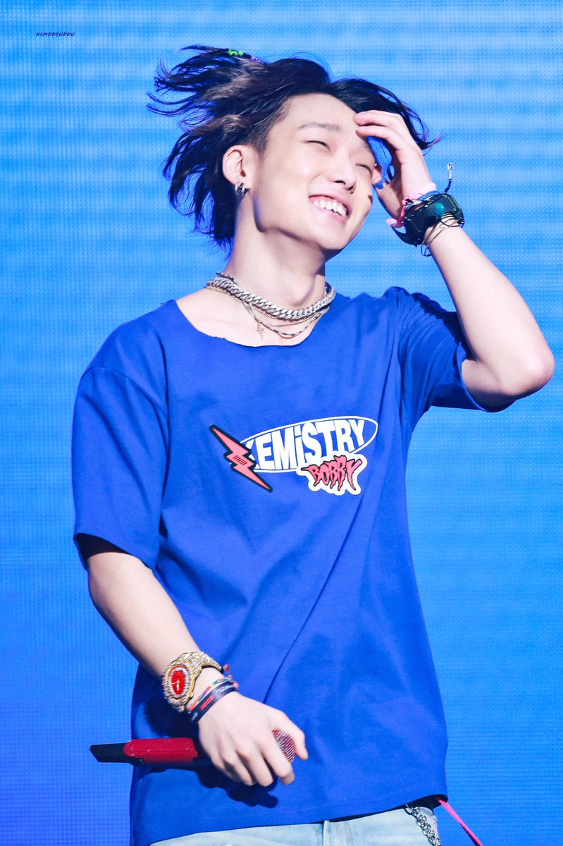 KIMDDEUDDU's tweet photo. 해피 추석 ~ 보내세요 💙🌕
#바비 #BOBBY #김지원 https://t.co/rKk9jq0LmM