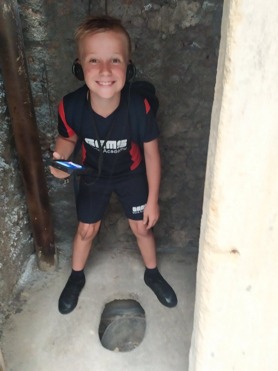 Grade 4 da Silva <a href="/MeagDS/">Meagan da Silva</a> and 4 Darby <a href="/SciTechWow/">Dale Darby</a> went for a Fieldtrip at the Chinese Heritage Singapore today to discover and find out more about the migration of the overseas Chinese communities and their culture. @EYPYGEMS